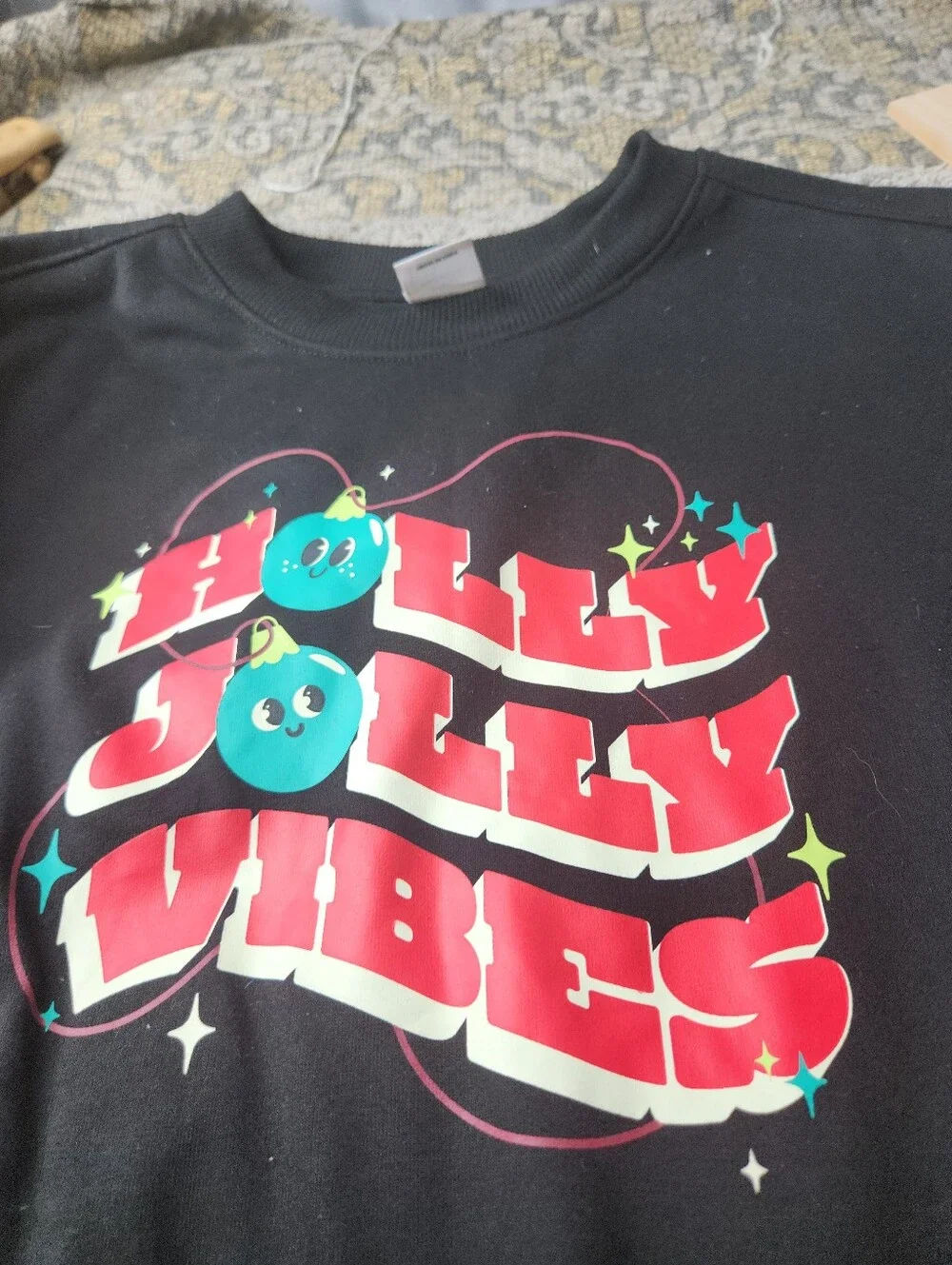 Girls' Christmas 'Holly Vibes' Long Sleeve Sweatshirt Pajama Top - Art Class - L